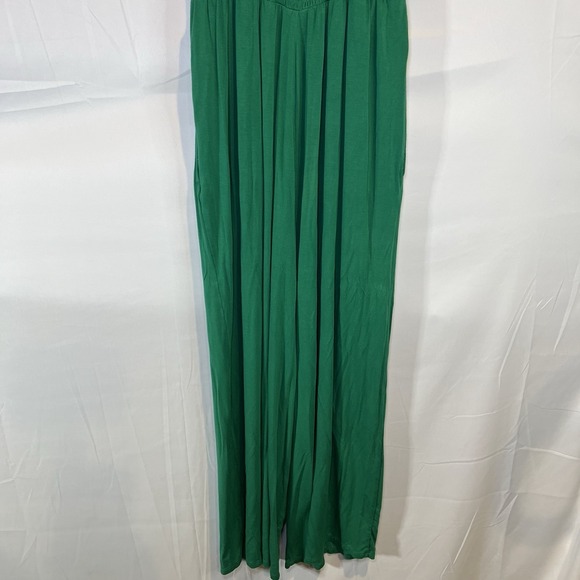 Ingrid & Isabel Maternity Kelly Green Stretch Smocked Jumpsuit Romper Medium - Picture 6 of 7